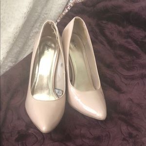 Patent leather blush heels
